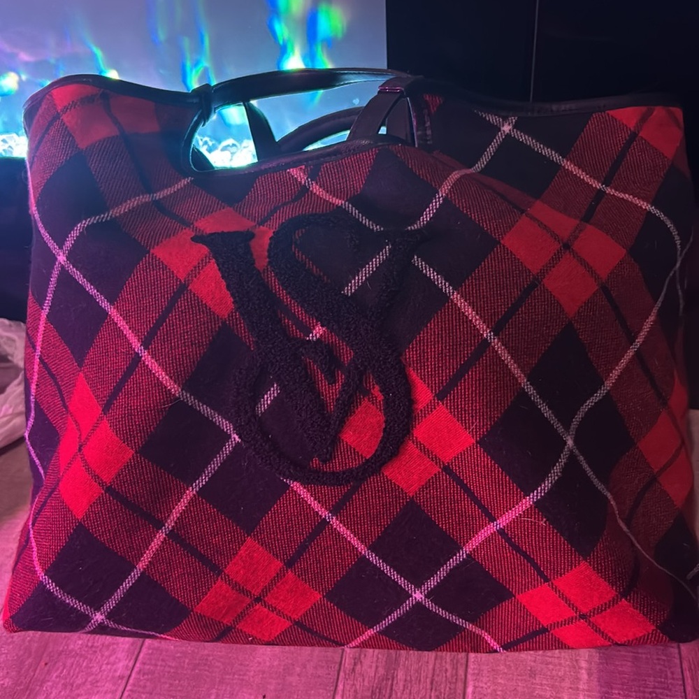 Victoria secret plaid purse Victoria secret plaid purse Victoria secret plaid pu - Picture 1 of 11